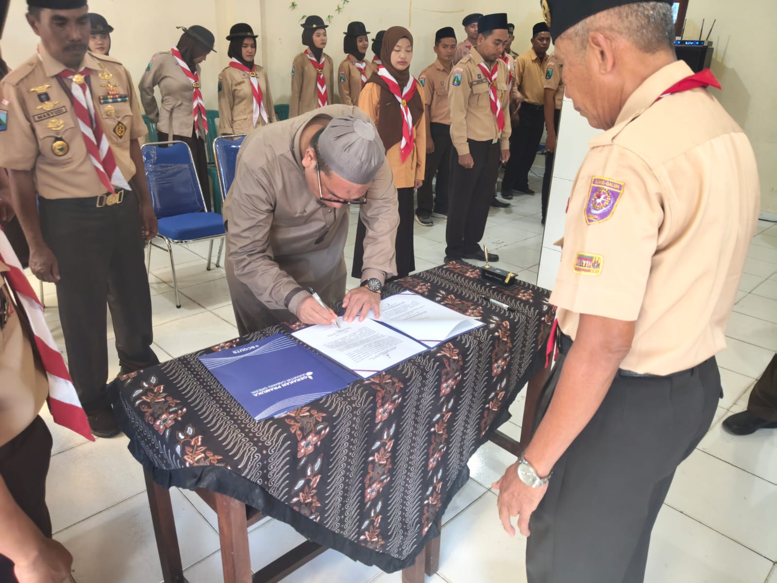 Resmi Dikukuhkan, Gugus Depan Pramuka INHAFI Bawean Siap Cetak Generasi Pemimpin Berkarakter