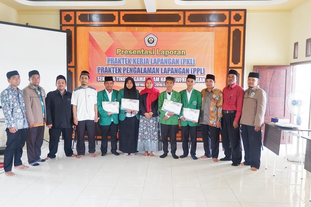 PRESENTASI LAPORAN PKL-PPL 2020