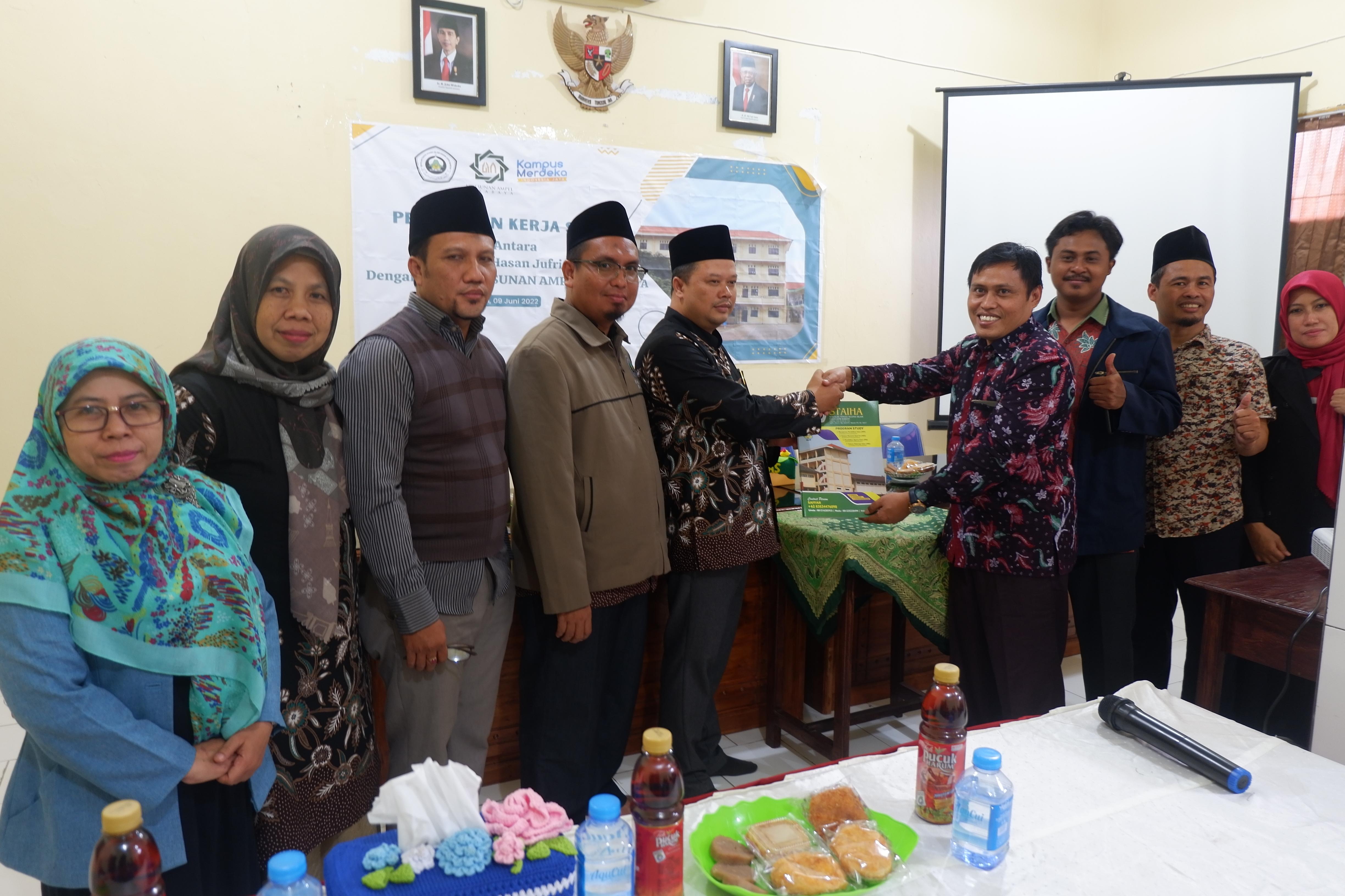 STAI Hasan Jufri Bawean Dan UIN Sunan Ampel Surabaya Sepakati Program KKN Kolaborasi Nusantara