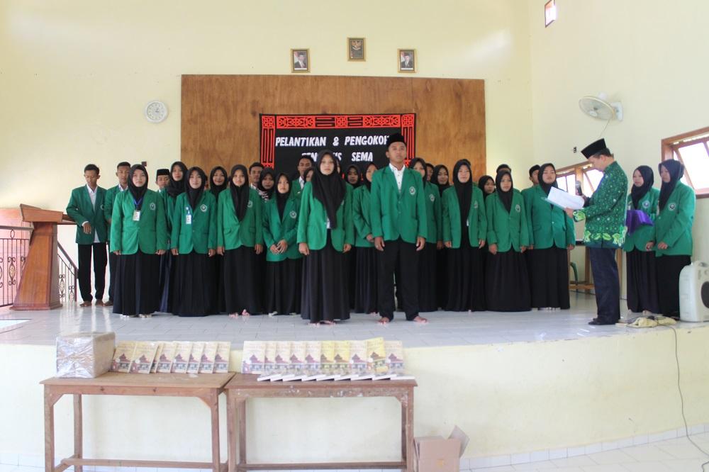Pelantikan Pengurus Senat Mahasiswa (SEMA) Periode 2018-2019